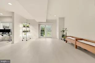 22974 Weybridge Square, Broadlands, VA 20148 - Photo 32