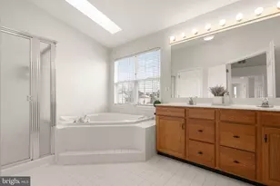 25488 Crossfield Dr, Chantilly, VA 20152 - Photo 32