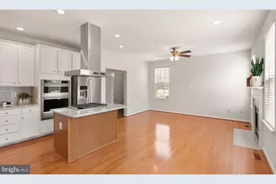 25488 Crossfield Drive, Chantilly, VA 20152 - Photo 24