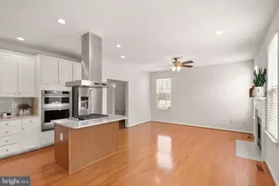 25488 Crossfield Dr, Chantilly, VA 20152 - Photo 24