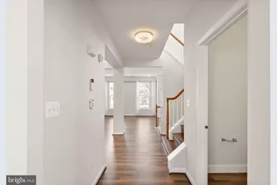 25488 Crossfield Drive, Chantilly, VA 20152 - Photo 16