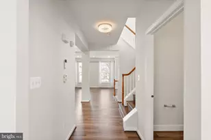 25488 Crossfield Dr, Chantilly, VA 20152 - Photo 16