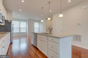 22313 Seabring Terrace, Ashburn, VA 20148 - Photo 12