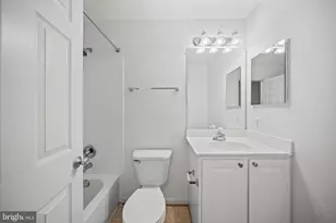 23094 Fontwell Square, Sterling, VA 20166 - Photo 12