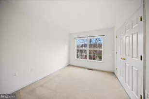 23094 Fontwell Square, Sterling, VA 20166 - Photo 10