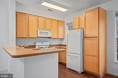 23094 Fontwell Square, Sterling, VA 20166 - Photo 4