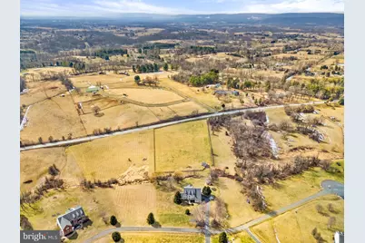 39054 Old Stage Place, Waterford, VA 20197 - Photo 2