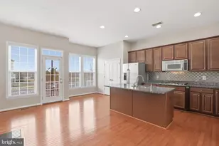 22660 Amberjack Square, Brambleton, VA 20148 - Photo 6