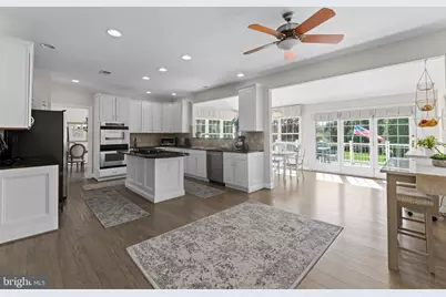 25708 Howerton Drive, Chantilly, VA 20152 - Photo 24