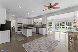 25708 Howerton Dr, Chantilly, VA 20152 - Photo 24