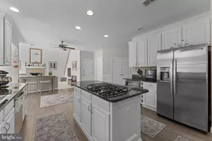 25708 Howerton Dr, Chantilly, VA 20152 - Photo 28