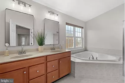25631 Anthem Terrace, Chantilly, VA 20152 - Photo 34