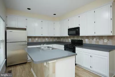 21240 Millwood Square, Sterling, VA 20165 - Photo 16