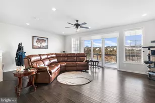 23737 Hopewell Manor Terrace, Ashburn, VA 20148 - Photo 12