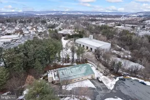 105 E Cornwell Ln, Purcellville, VA 20132 - Photo 1