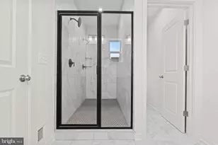 19712 Misty Moss Sq, Ashburn, VA 20147 - Photo 18