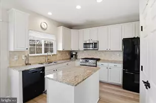 21172 Sundial Ct, Broadlands, VA 20148 - Photo 10