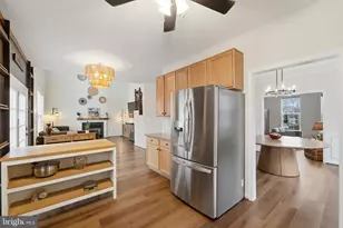 17551 Falls Pl, Round Hill, VA 20141 - Photo 10