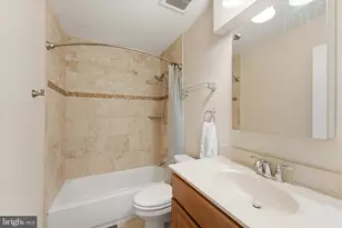 17551 Falls Pl, Round Hill, VA 20141 - Photo 36