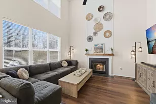 17551 Falls Pl, Round Hill, VA 20141 - Photo 14