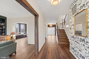 17551 Falls Pl, Round Hill, VA 20141 - Photo 6