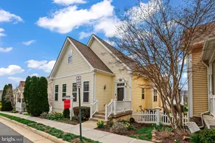 17446 Lethridge Circle, Round Hill, VA 20141 - Photo 2