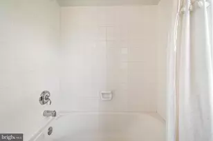 20435 Willowmere Ct, Sterling, VA 20165 - Photo 28