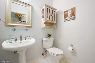 20435 Willowmere Ct, Sterling, VA 20165 - Photo 12