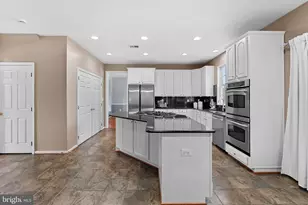 919 Rhonda Pl SE, Leesburg, VA 20175 - Photo 16