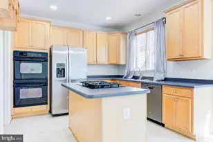 21896 Hawksbury, Broadlands, VA 20148 - Photo 8