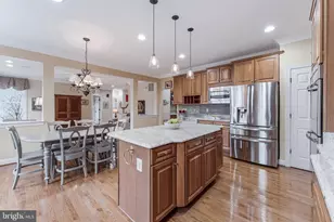 22876 Ashton Woods Dr, Brambleton, VA 20148 - Photo 18