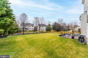 22876 Ashton Woods Dr, Brambleton, VA 20148 - Photo 86