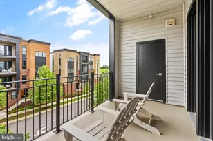 43443 Croson Ln, Ashburn, VA 20148 - Photo 10