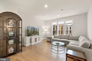 43443 Croson Ln, Ashburn, VA 20148 - Photo 12