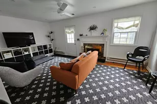 309 Rock Spring Dr SW, Leesburg, VA 20175 - Photo 4