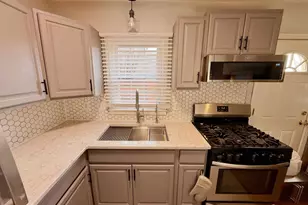 66 Plaza St NE, Leesburg, VA 20176 - Photo 2