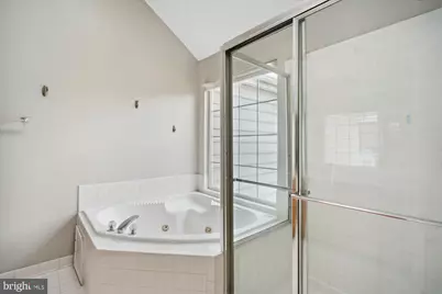 25404 Upper Clubhouse Drive, Chantilly, VA 20152 - Photo 20