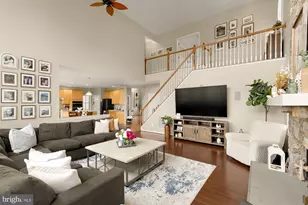 43592 Lucketts Bridge Cir, Ashburn, VA 20148 - Photo 18