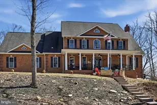 520 Clagett St SW, Leesburg, VA 20175 - Photo 1