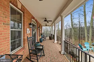 520 Clagett St SW, Leesburg, VA 20175 - Photo 4