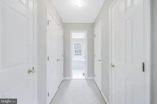 21765 Tottenham Hale Ct, Sterling, VA 20166 - Photo 32