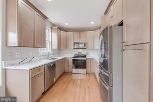 21765 Tottenham Hale Ct, Sterling, VA 20166 - Photo 16