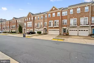 21947 Windy Oaks Square, Broadlands, VA 20148 - Photo 4