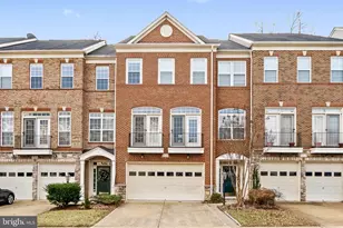 21947 Windy Oaks Square, Broadlands, VA 20148 - Photo 2