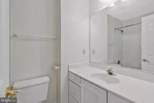 20572 Willoughby Square, Sterling, VA 20165 - Photo 26