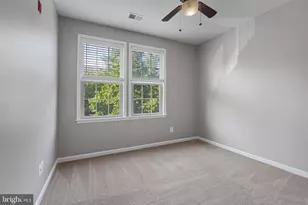 24546 Byrne Meadow Square, Aldie, VA 20105 - Photo 36
