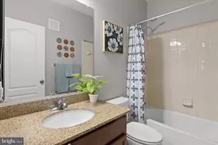 24546 Byrne Meadow Square, Aldie, VA 20105 - Photo 26