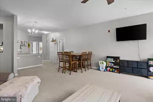 24546 Byrne Meadow Square, Aldie, VA 20105 - Photo 10