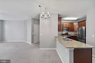 24546 Byrne Meadow Square, Aldie, VA 20105 - Photo 18