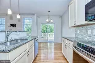 208 Croft Square, Purcellville, VA 20132 - Photo 28